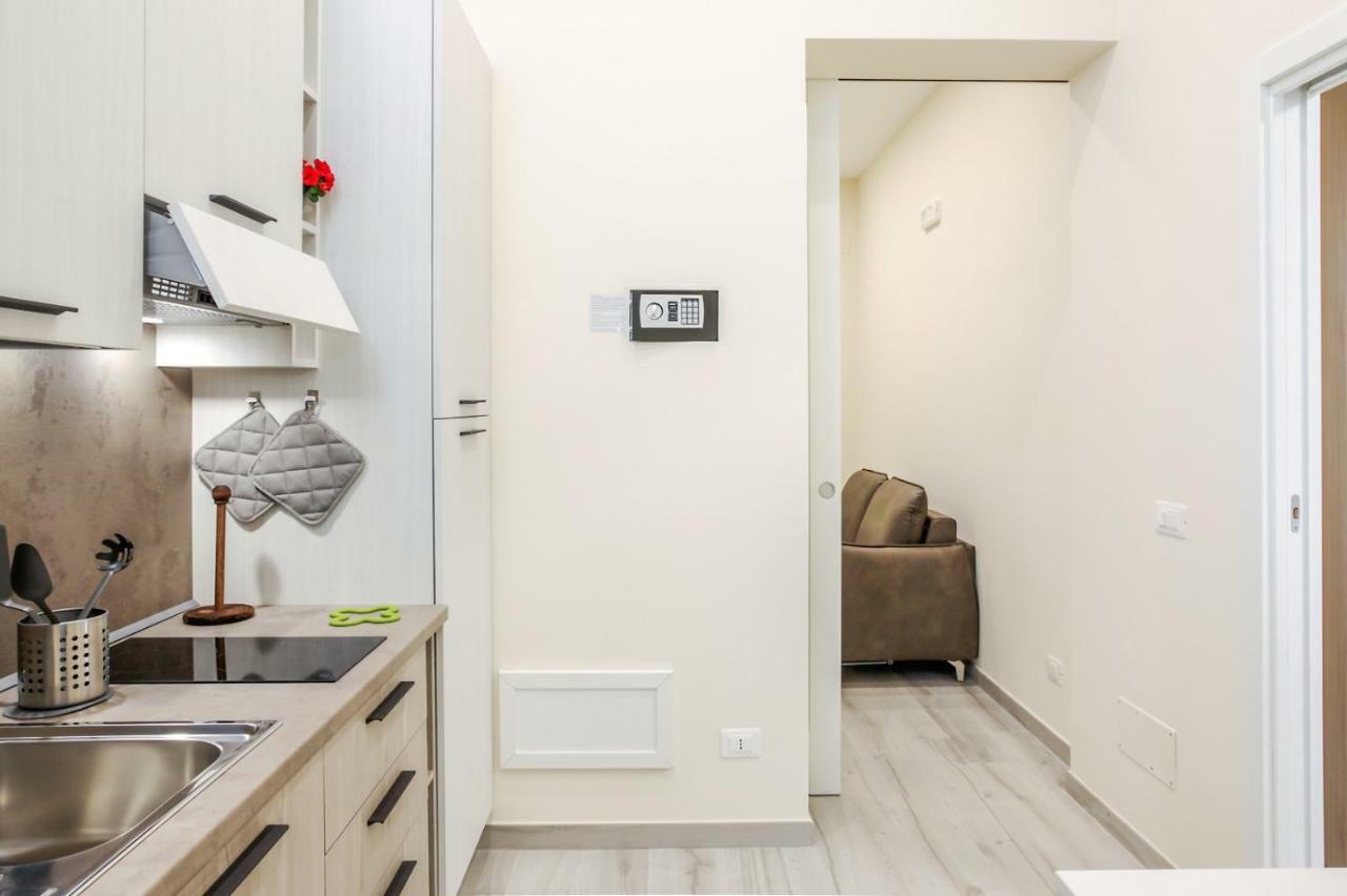 Bari Centrale Railway Station Apartment Ngoại thất bức ảnh